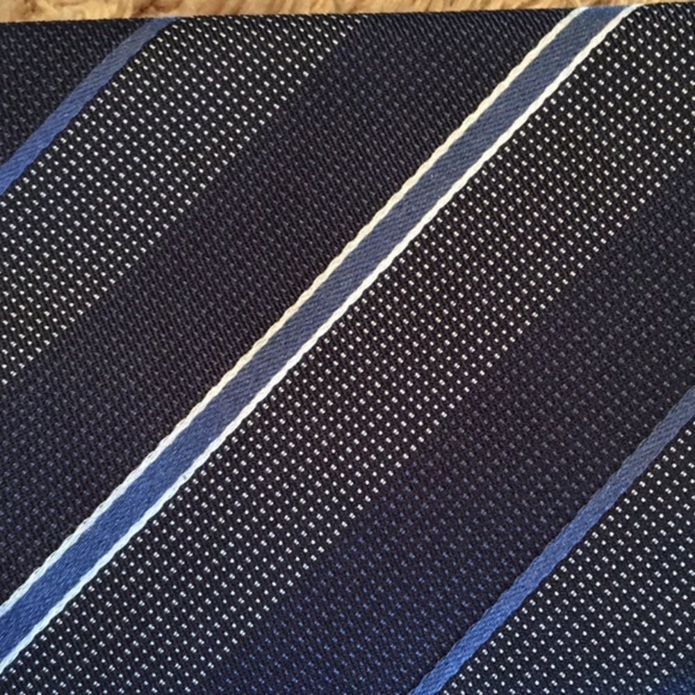 KENNETH COLE Necktie - Picture 2 of 6